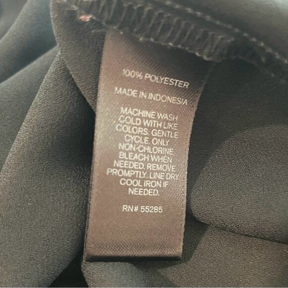 EXPRESS Black Button Up Cold Shoulder Notched Collar Blouse - Picture 5 of 5